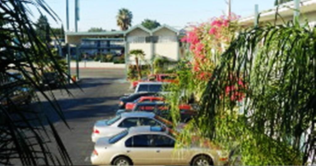 Antioch Executive Inn Exterior photo